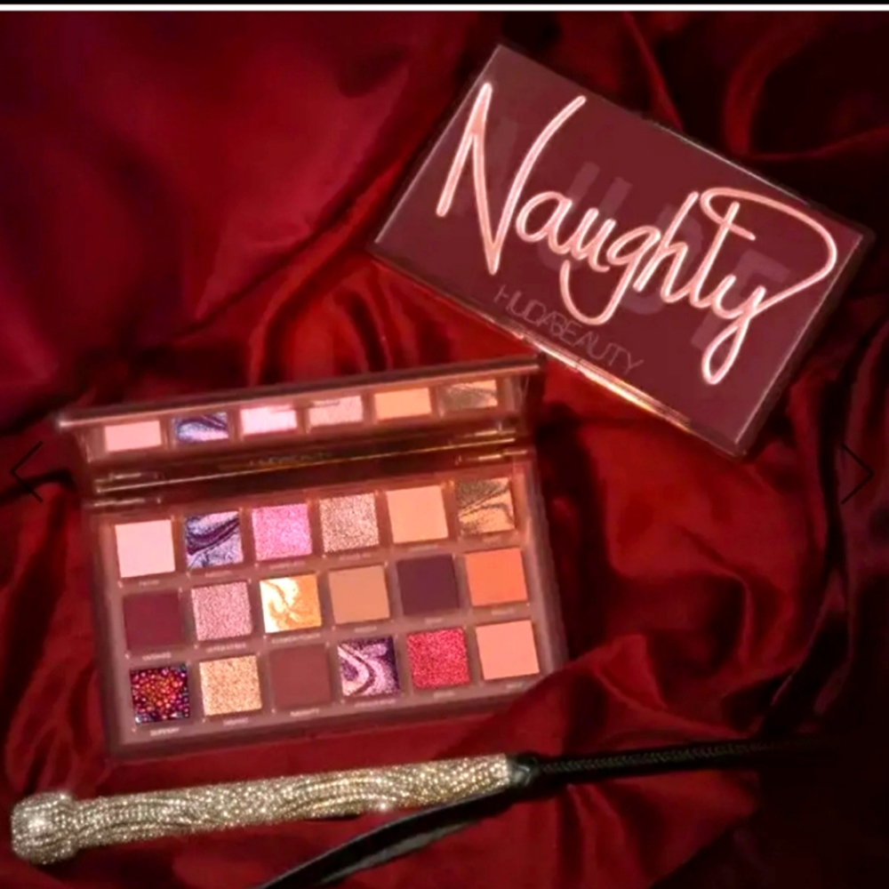 HUDA BEAUTY NAUGHTY EYESHADOW PALETTE
